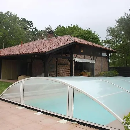 Gavial - Grande Maison Avec Piscine Villa