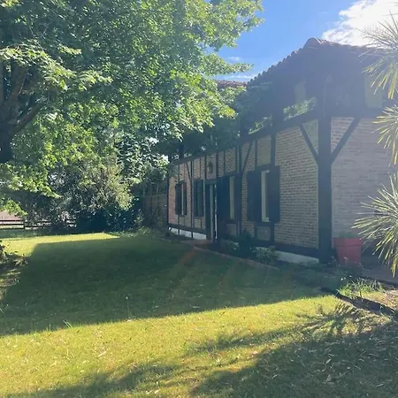 Gavial - Grande Maison Avec Piscine 别墅 *